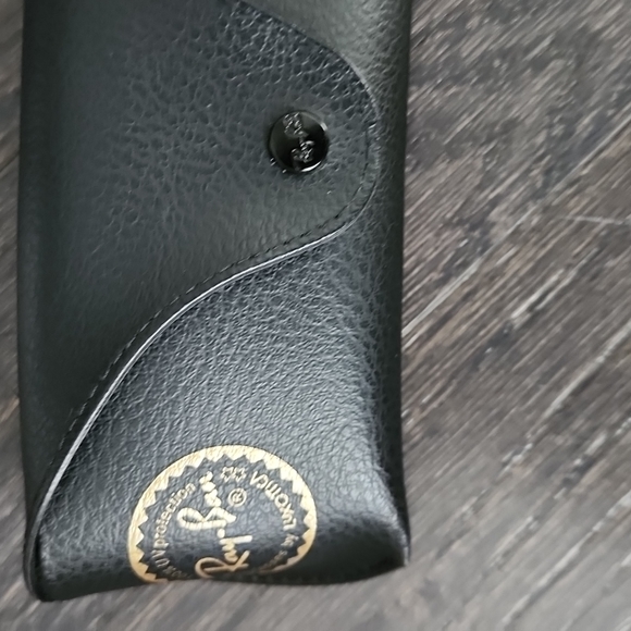 RAY-BAN BLACK EYEGLASS CASE - Picture 2 of 3